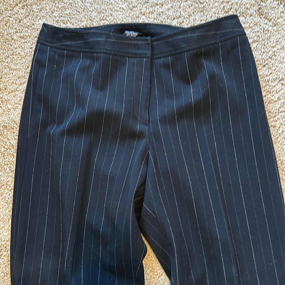 Ladies Black w pinstripe dress pants